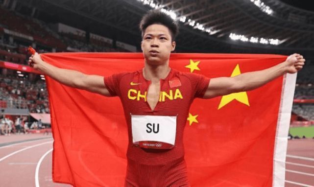 影片由腾讯影业、上影集团、三次元影业、中影股份、华夏电影、中央党校大有影视中心出品，自上映4天来票房已破3亿